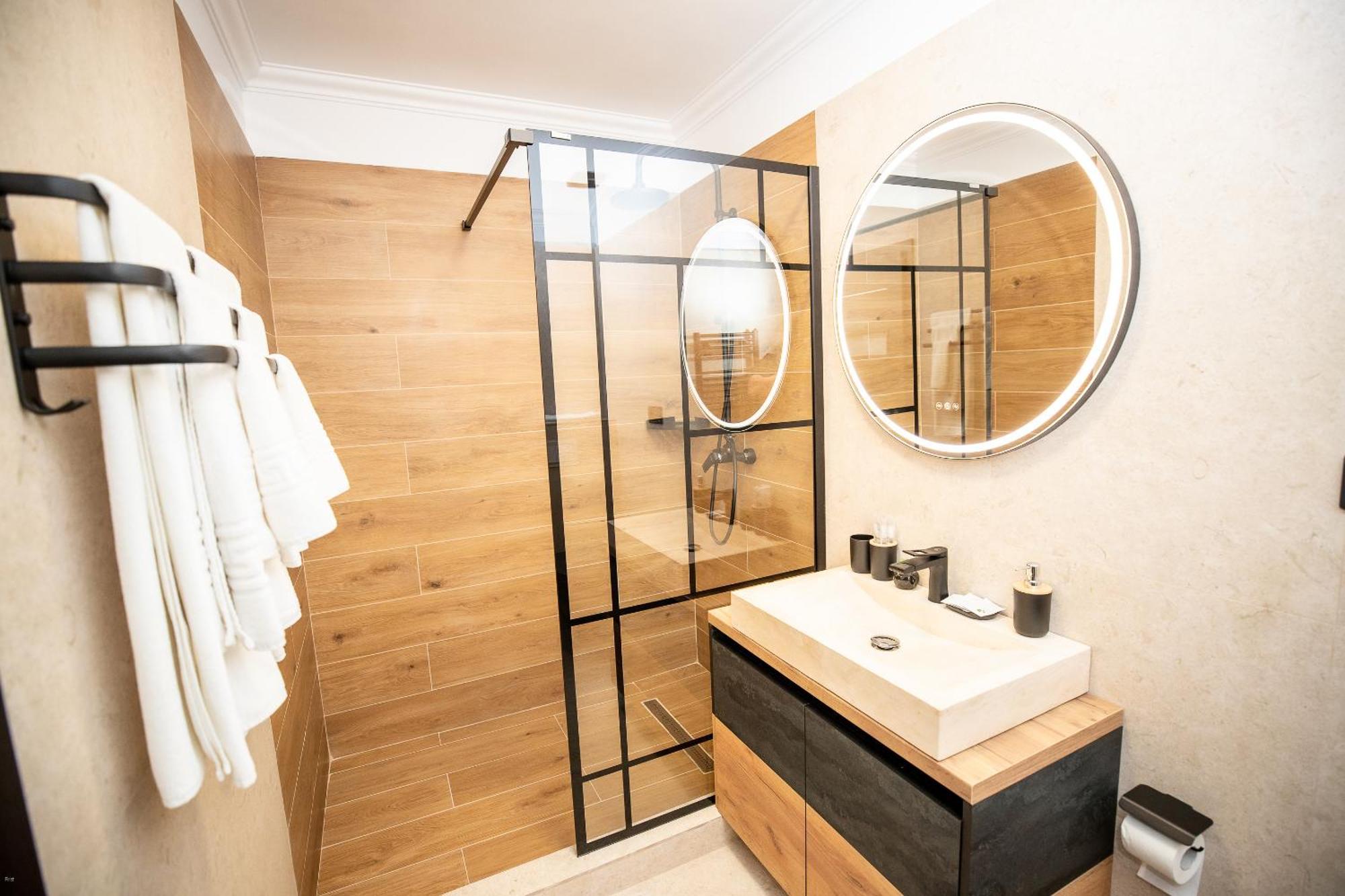 Hostel Nelana Kluž Exteriér fotografie
