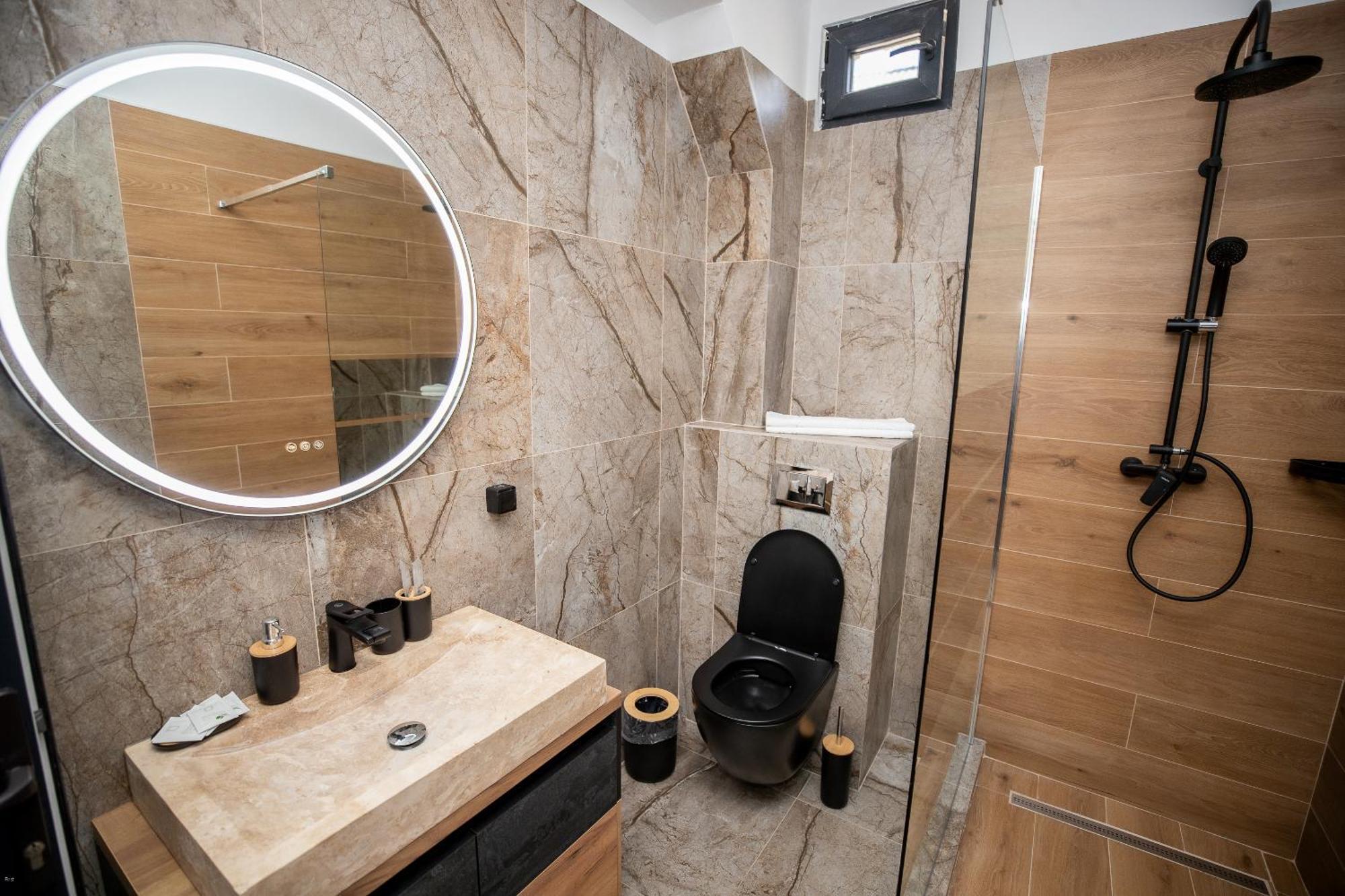 Hostel Nelana Kluž Exteriér fotografie