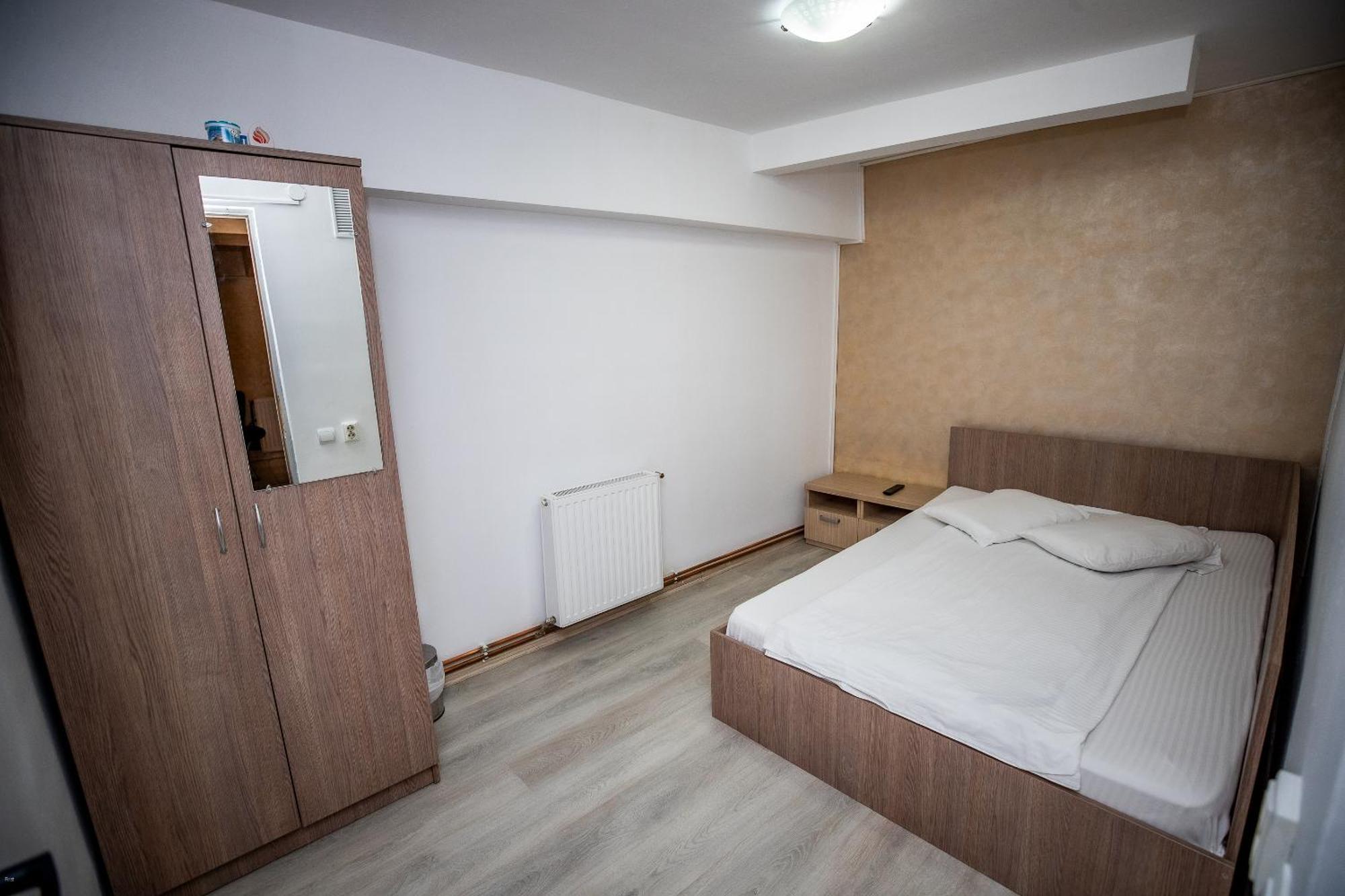 Hostel Nelana Kluž Exteriér fotografie