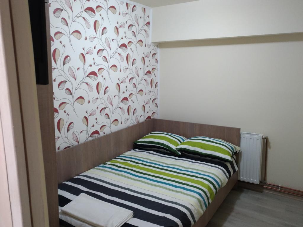 Hostel Nelana Kluž Exteriér fotografie