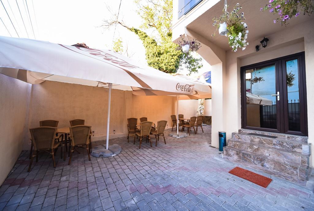 Hostel Nelana Kluž Exteriér fotografie